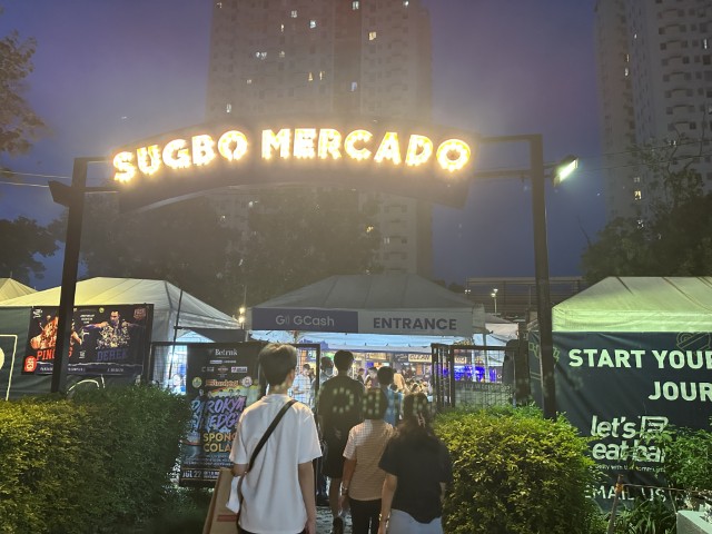 itパーク横のナイトマーケット