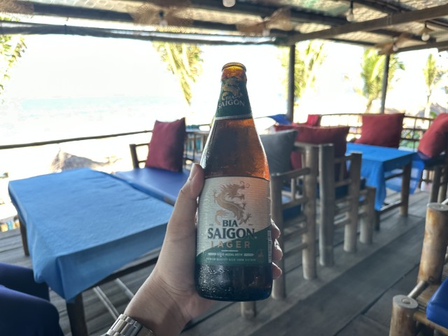 アンバンビーチ　レストラン