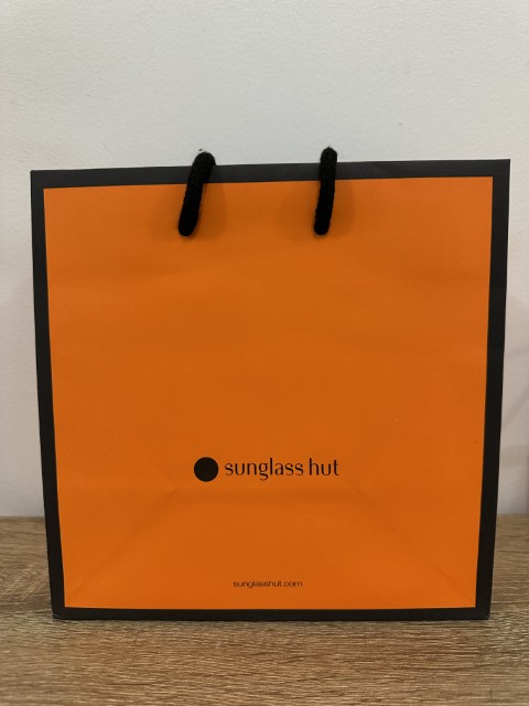 サングラスはっと